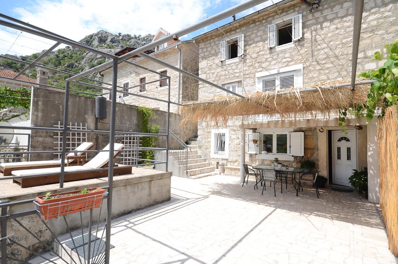 Ferienwohnung Stone House Dragutinovic Kotor Exterior foto