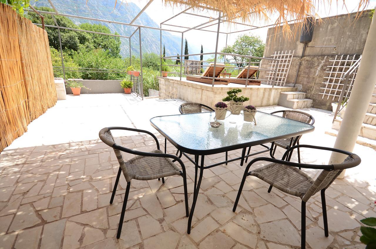 Ferienwohnung Stone House Dragutinovic Kotor Exterior foto